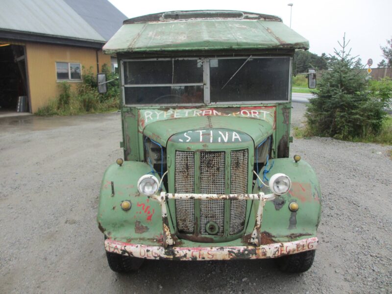 Austin K2/Y Ambulance 4x2